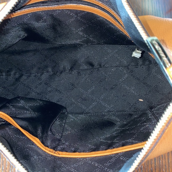 BCBG Purse - Picture 6 of 6